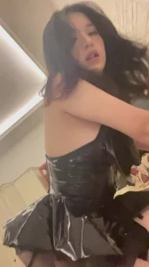 已成年母狗露脸