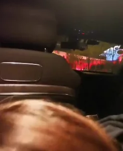 车震母狗不满足，约闺蜜双飞